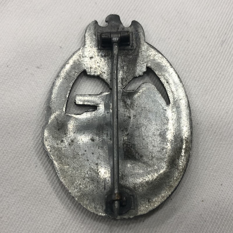 Alemanya III Reich. Placa de tanquista, versió plata. Semi buida